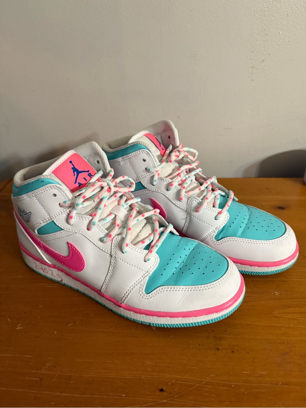 Nike Air Jordan 1 Mid Digital Pink  Men’s Athletic Sz 7.5